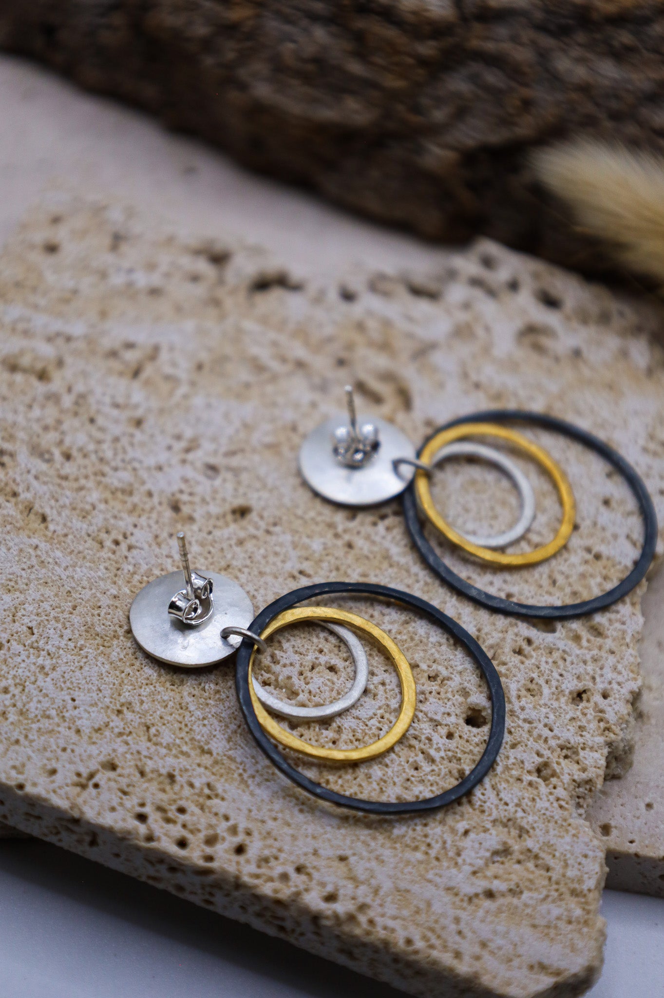 Gold-Silber-Ohrringe Fea