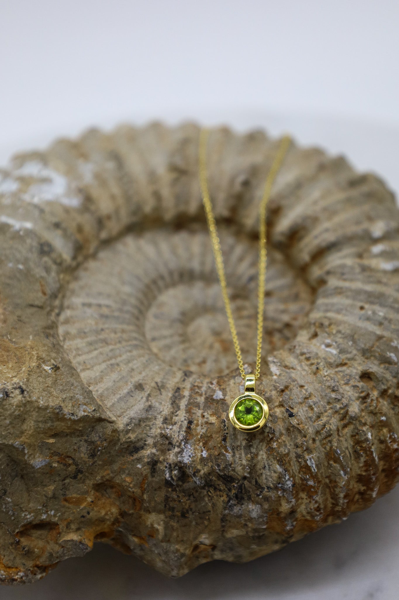 Kette mit Peridot Anhänger