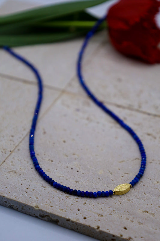 Kette mit blauem Lapis