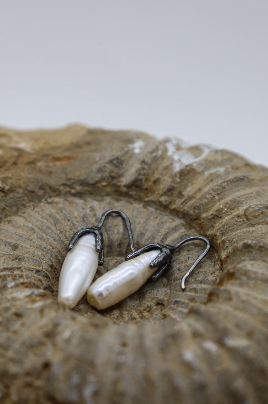 Unique Ohrringe mit Perlen