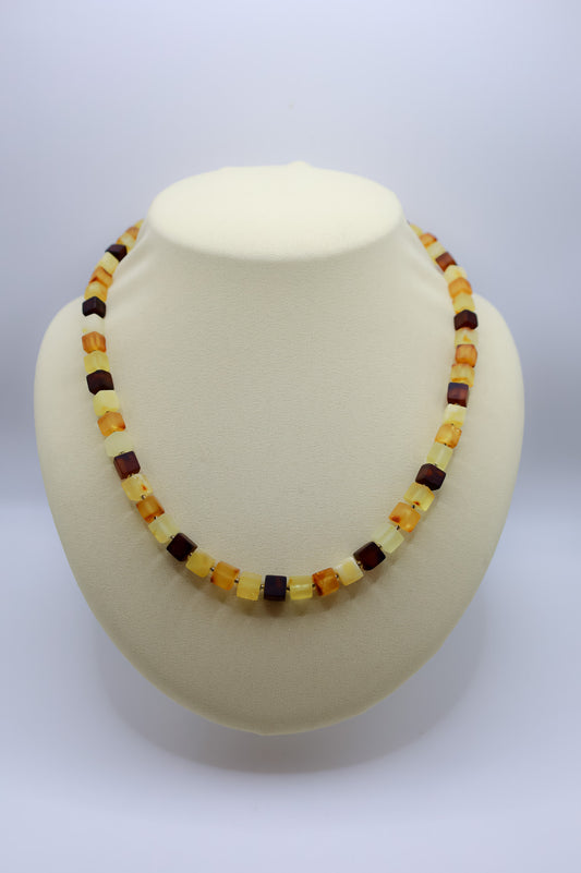 Schöne Bernstein Kette