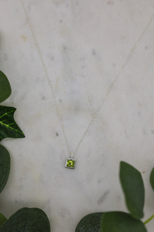 Silberkette mit Peridot Anhänger