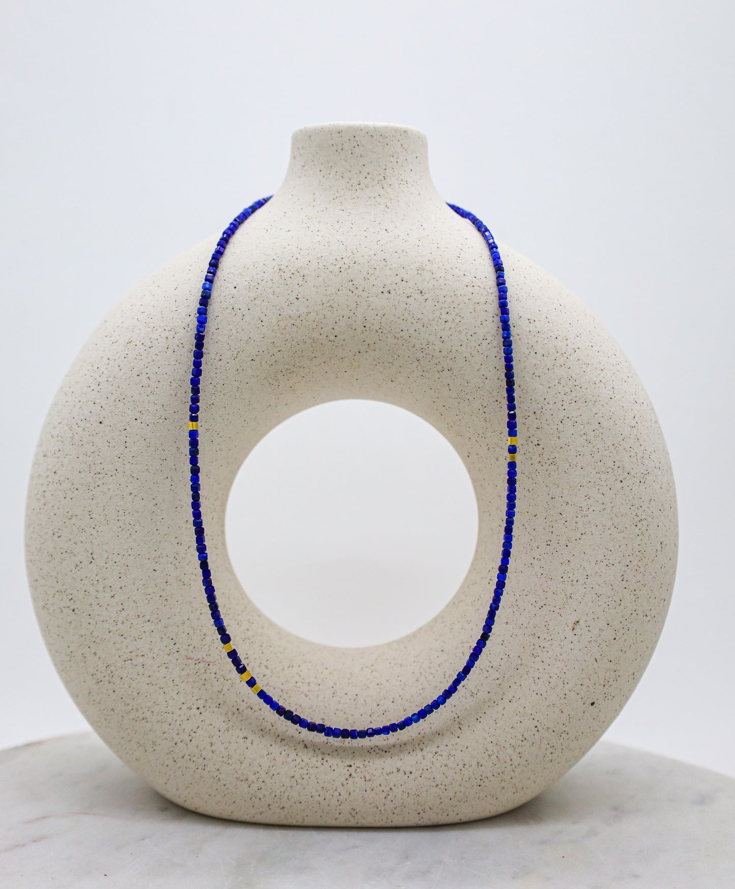 Blaue Edelsteinkette
