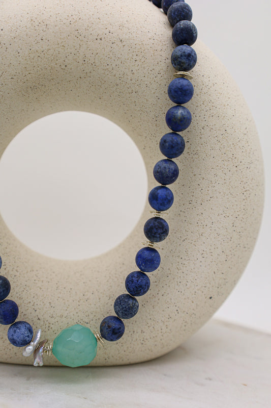 Handgefertigte Dumortierit Kette