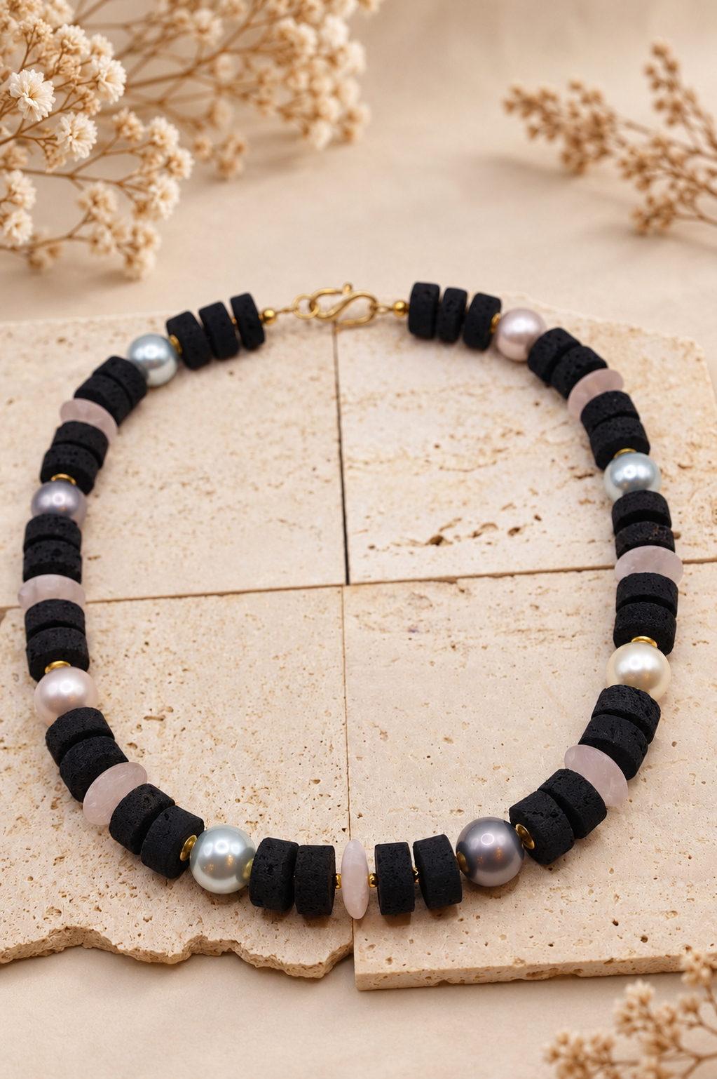 Lava Kette mit Rosenquarz und Muschelkernperlen