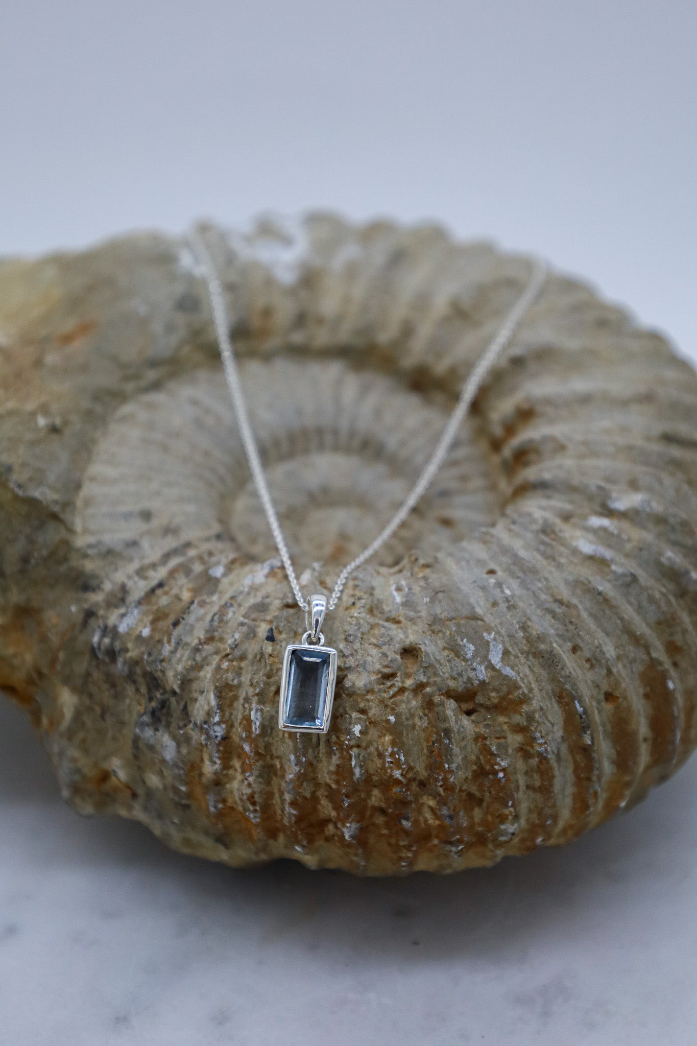 Silberkette mit Topas Anhänger