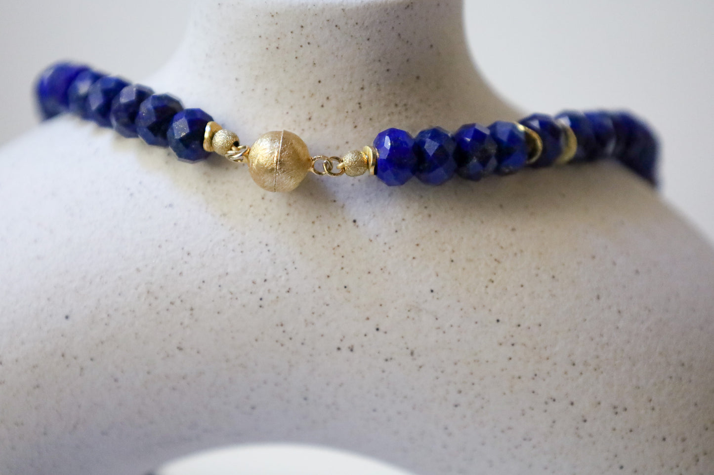 Blaue Lapislazuli Kette Mia