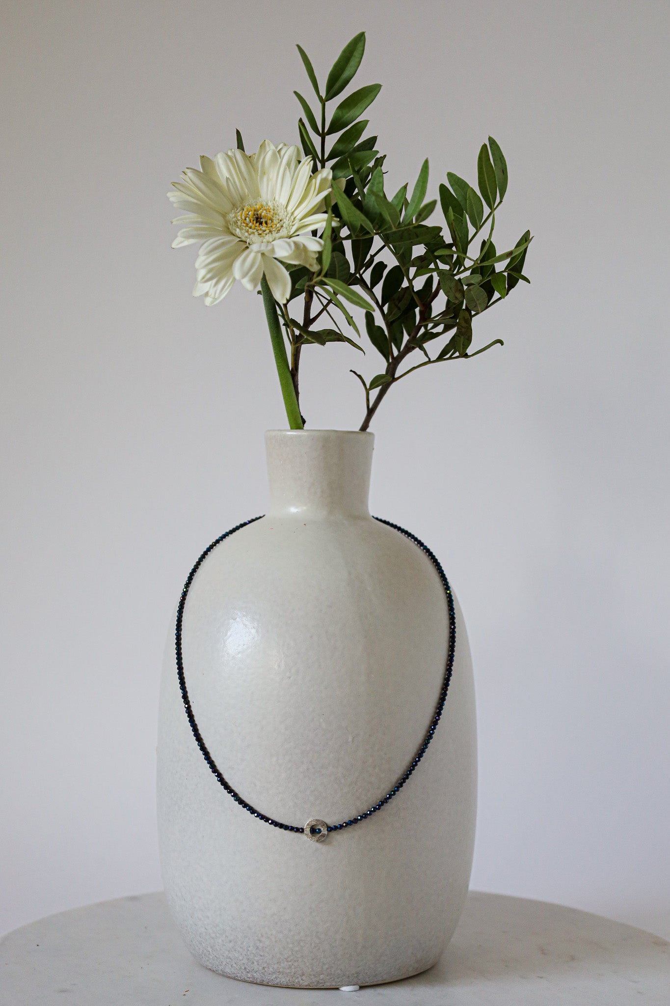Edelstein Halskette mit blauem Spinell