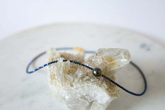 Edelsteinkette mit kleiner Perle