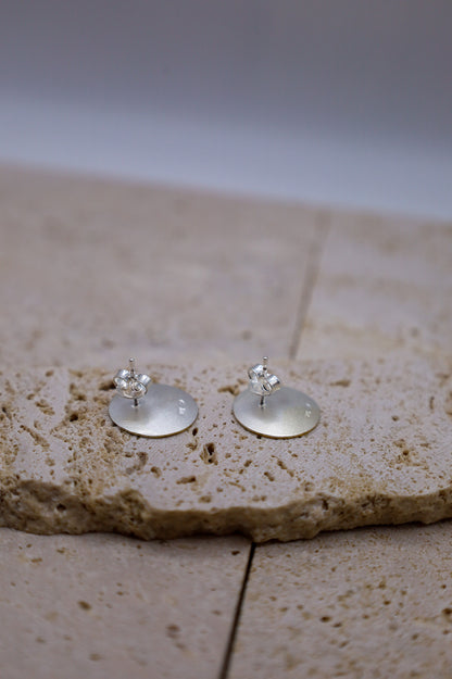 Goldene Ohrstecker Kim