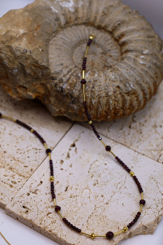 Rote Granat Halskette Mari