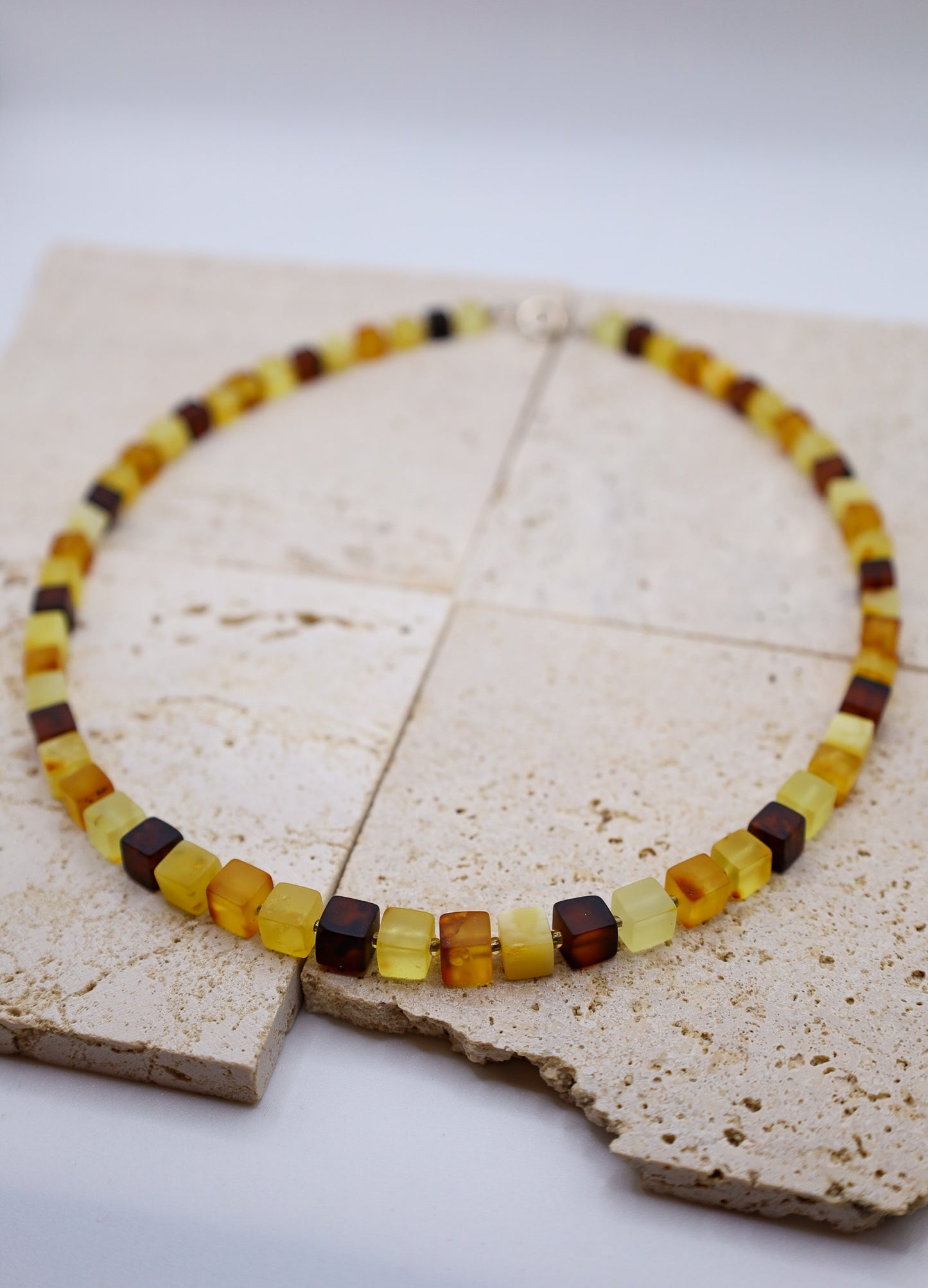 Bernstein Kette Braun