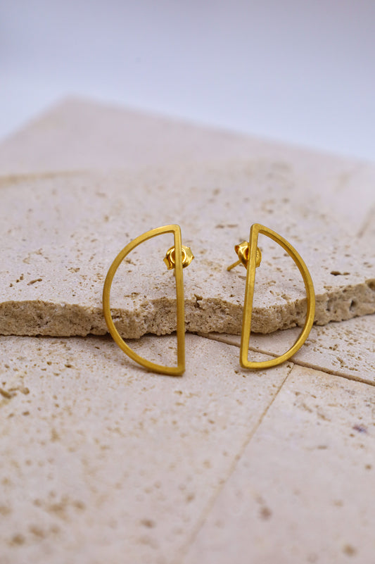 Goldene Ohrringe Frauen