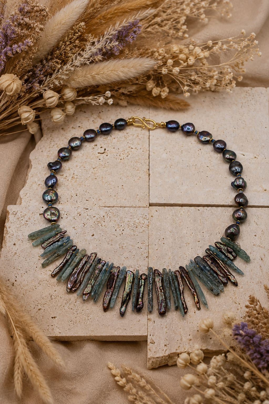 Cyanit Kette mit Perlen