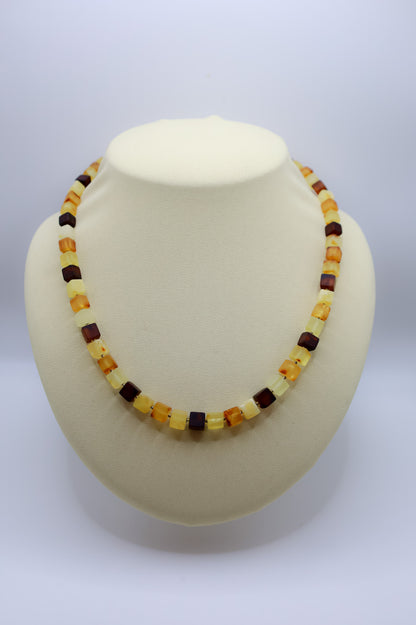 Schöne Bernstein Kette 