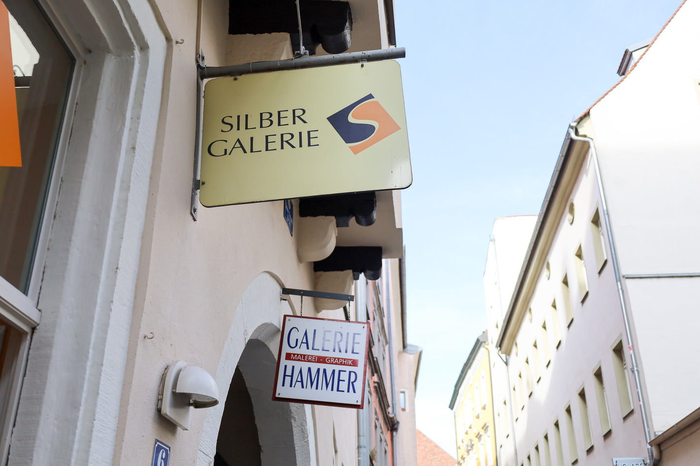 Schild von Silber Galerie S Logo